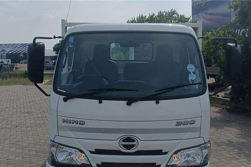 Hino Dropside trucks 300 614 Auto 2.5Ton 2022