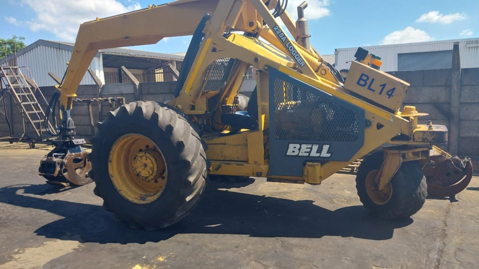 Bell Forestry equipment Loggers Bell 225A Logger for sale by Promac Equipment | Truck & Trailer Marketplace