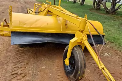 Sweeper Road Broom Sweeper for sale by Dirtworx | AgriMag Marketplace