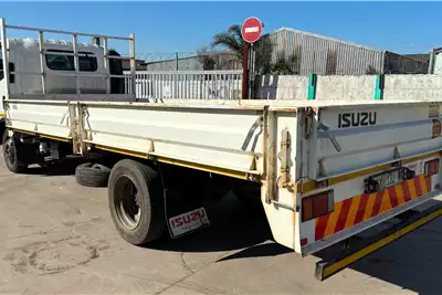 Isuzu Dropside trucks NQR500 AMT DROPSIDE (CAPE TOWN) 2022 for sale by Crosstate Auctioneers | AgriMag Marketplace