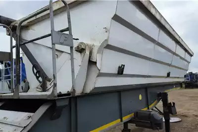 SA Truck Bodies Trailers Side tipper 45m3 Side Tipper Inter Link 2020 for sale by Trailstar | AgriMag Marketplace