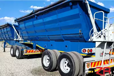 Paramount Trailers Side tipper PARAMOUNT 40 CUBE SIDE TIPPER 2019 for sale by ZA Trucks and Trailers Sales | AgriMag Marketplace