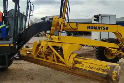 Komatsu Graders GD655 2012 for sale by Plant and Truck Solutions Africa PTY Ltd | AgriMag Marketplace