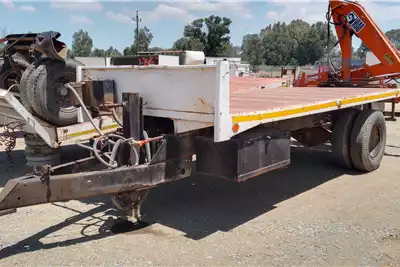 Platinum Farm trailer Plaaswa HIAB for sale by Therons Voertuig | Truck & Trailer Marketplace