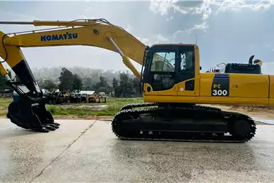 Komatsu Excavators PC300 8 EXCAVATOR 2015 for sale by Vendel Equipment Sales Pty Ltd | Truck & Trailer Marketplace