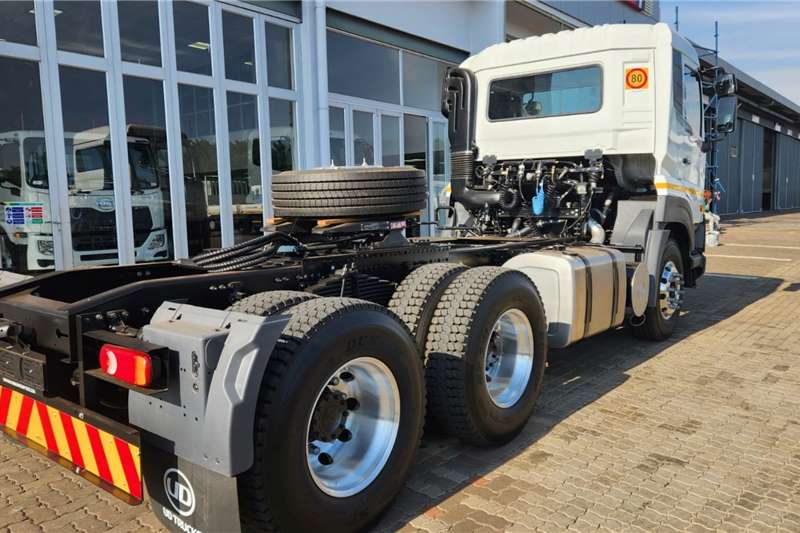 UD Truck tractors Double axle GWE 440 TT 6x4 AMT Low Roof (E54) 2024