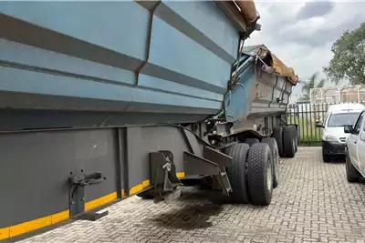 SA Truck Bodies Trailers Side tipper Side Tipper Link 2010 for sale by East Rand Truck Sales | Truck & Trailer Marketplace