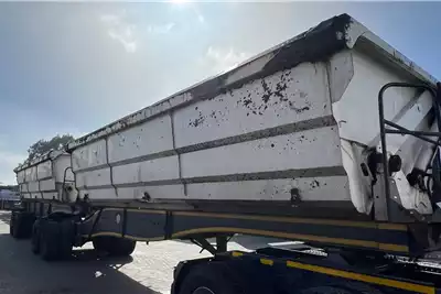 SA Truck Bodies Trailers Side tipper Side Tipper Link Trailer 2011 for sale by East Rand Truck Sales | AgriMag Marketplace