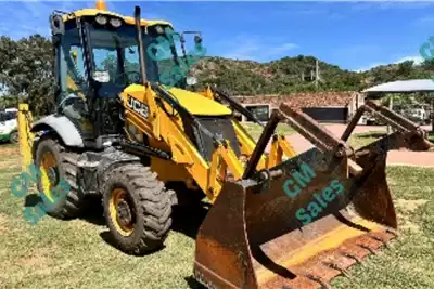JCB TLBs 2012JCB 3CX TLB (4x4)Forks + Piped for hammer 2012 for sale by GM Sales | AgriMag Marketplace