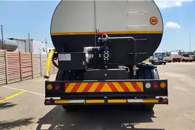 Hino Water bowser trucks Hino 2845 Watertanker 18000 Liter 2015 for sale by CH Truck Sales | AgriMag Marketplace