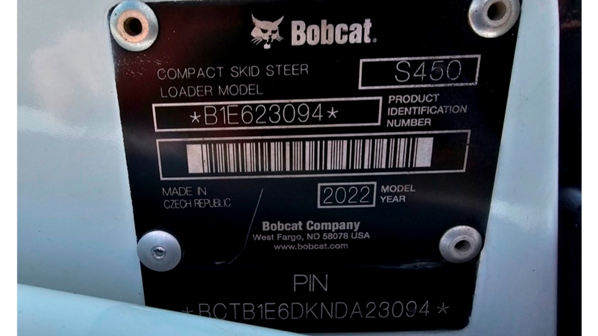 Bobcat Skidsteer loader S450 2022 for sale by BMH Trading International | Truck & Trailer Marketplace