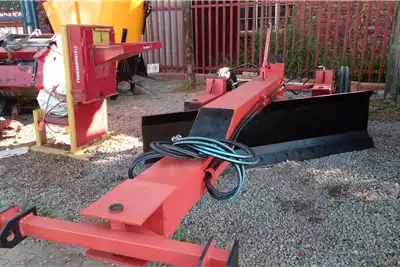 Tillage Equipment 2.4 metre Hydraulic Scraper
