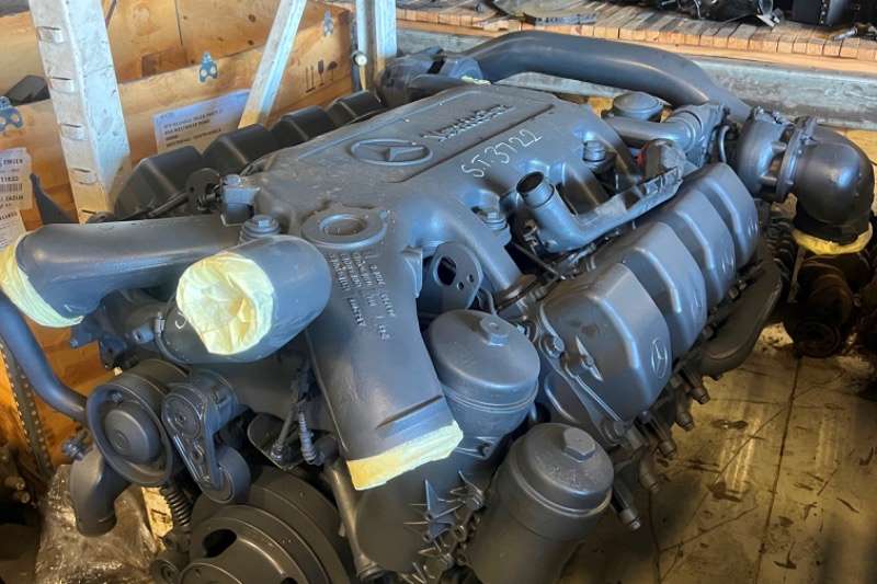 Mercedes Benz Truck spares and parts Engines ACTROS MP2 V8 ENGINE 2012