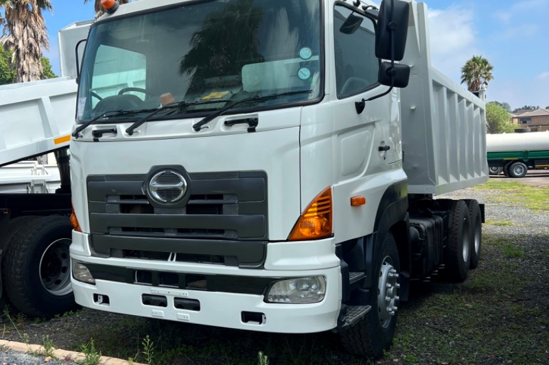 Hino Tipper trucks Hino 700 10 cubic tipper 2010 for sale by Country Wide Truck Sales Pomona | Truck & Trailer Marketplace