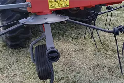 VIRAKS Haymaking and silage Tedders 2 tol spinner tedder for sale by Sturgess Agriculture | AgriMag Marketplace