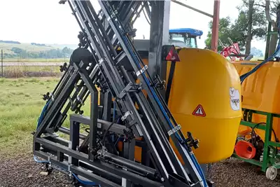 VIRAKS Spraying equipment Boom sprayers 1000lt Full Hydraulic Boomspray 15m boom for sale by Sturgess Agriculture | AgriMag Marketplace