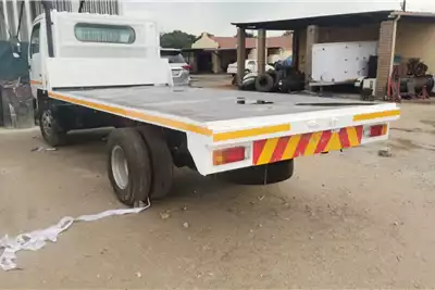 UD Flatbed trucks CABSTAR UD 35 2005 for sale by MT Car and Truck Auctioneers | AgriMag Marketplace