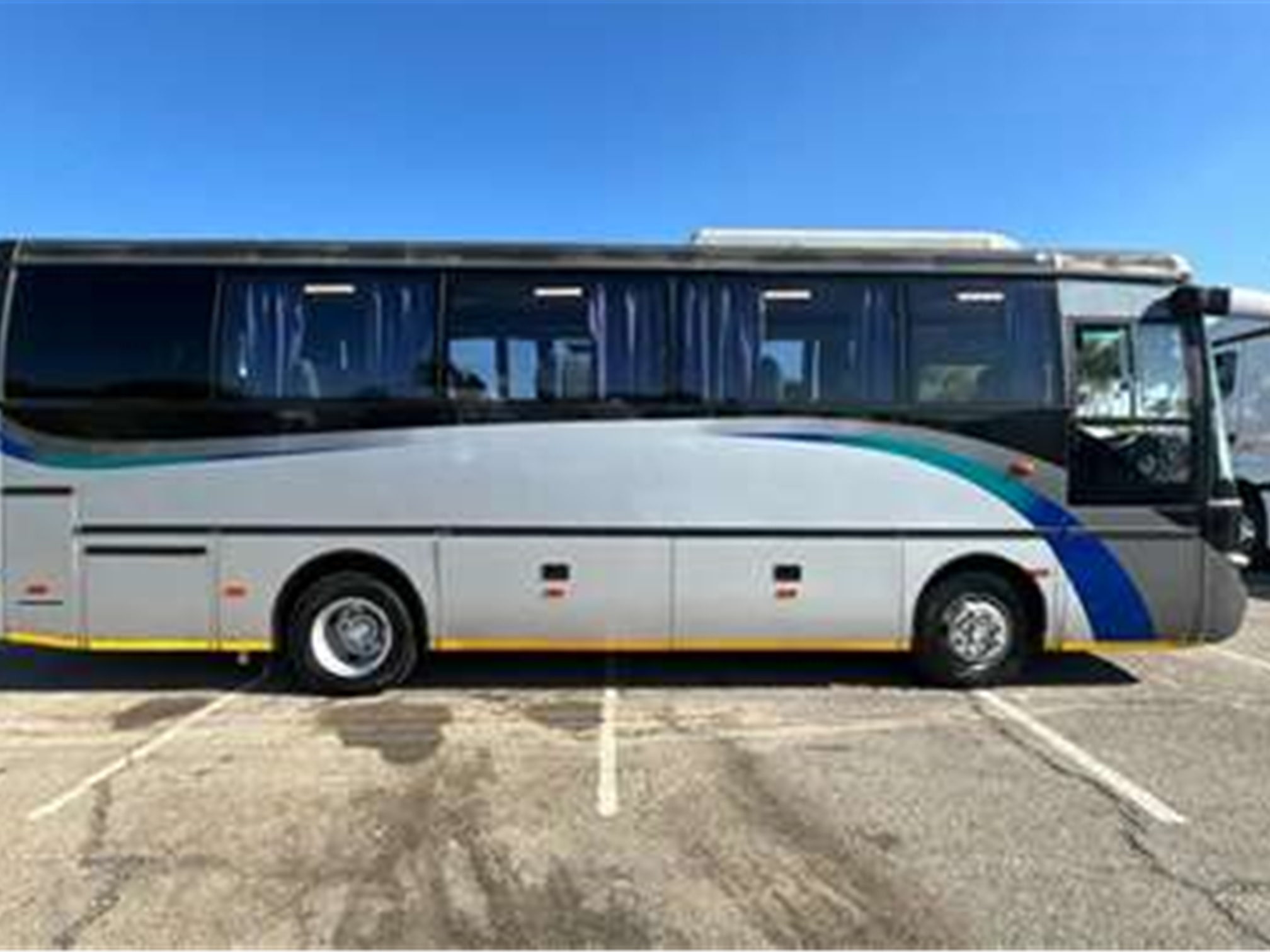 Bus Buses 2007 for sale by We Buy Cars Dome | Truck & Trailer Marketplace