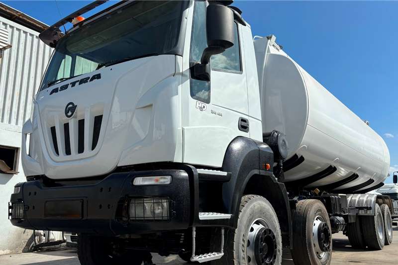Astra Water bowser trucks HD9 84 44 8x4 WATER TANKER (CAPE TOWN) 2014