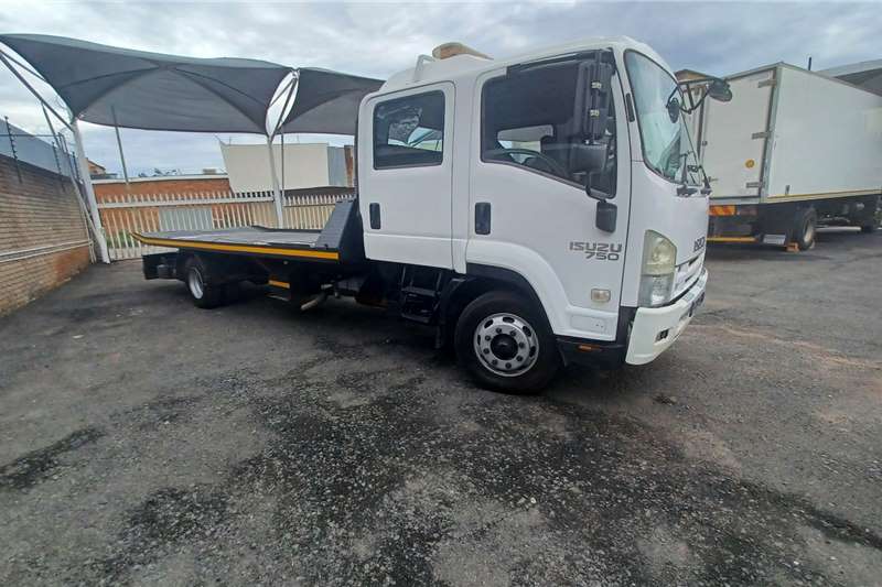[make] Rollback trucks in South Africa on Truck & Trailer Marketplace