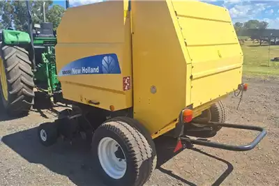 New Holland Harvesting equipment Grain harvesters New Holland BR550 Ronde Tou baler for sale by R64 Trade | Truck & Trailer Marketplace