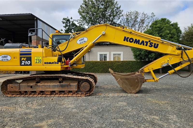 Komatsu Excavators PC210 2021