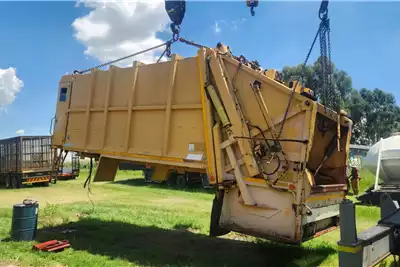 Truck TFM Refuse Compactor Press Truck Bin for sale by Dirtworx | AgriMag Marketplace