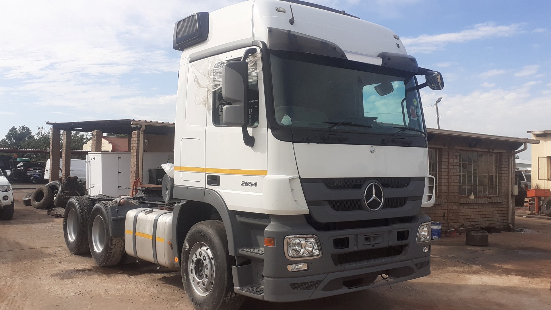 Mercedes Benz Truck tractors Double axle ACTROS 2654 2015 for sale by MT Car and Truck Auctioneers | Truck & Trailer Marketplace