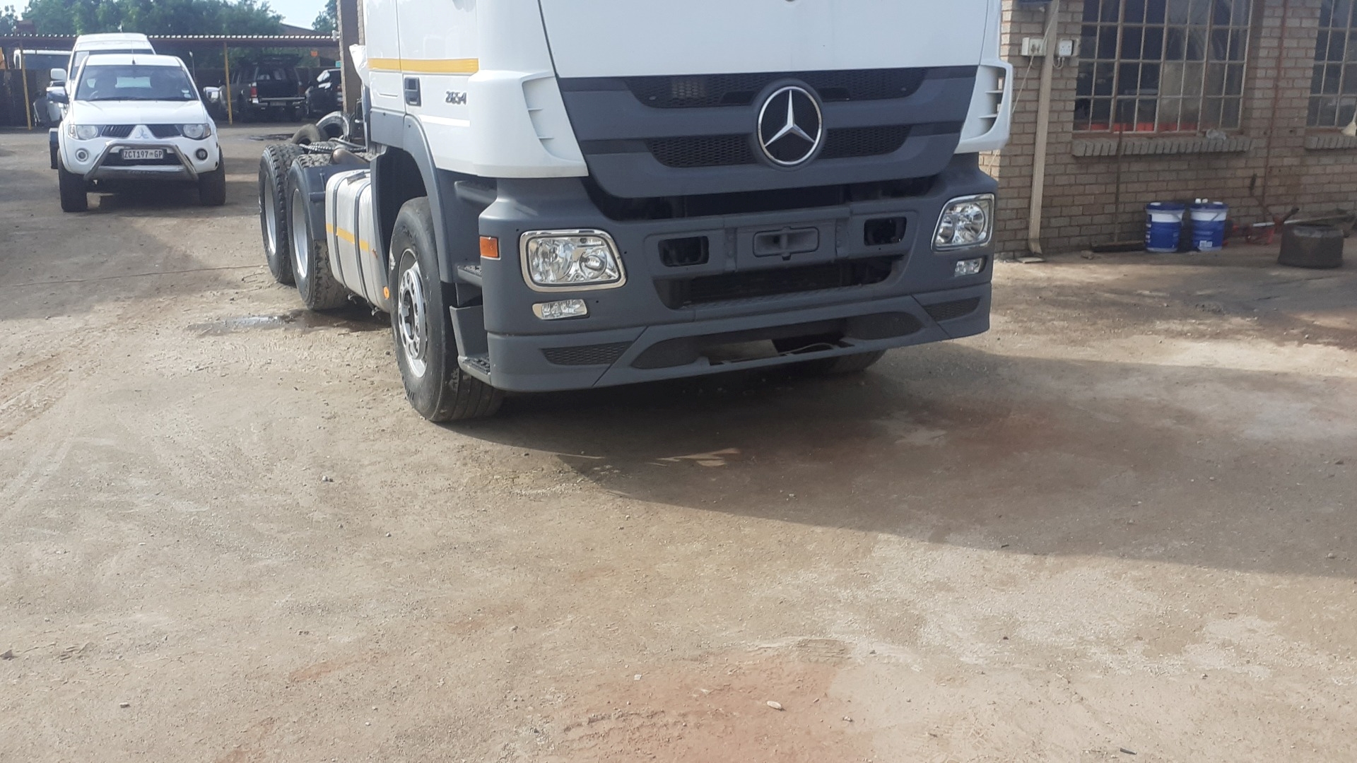 Mercedes Benz Truck tractors Double axle ACTROS 2654 2015 for sale by MT Car and Truck Auctioneers | Truck & Trailer Marketplace