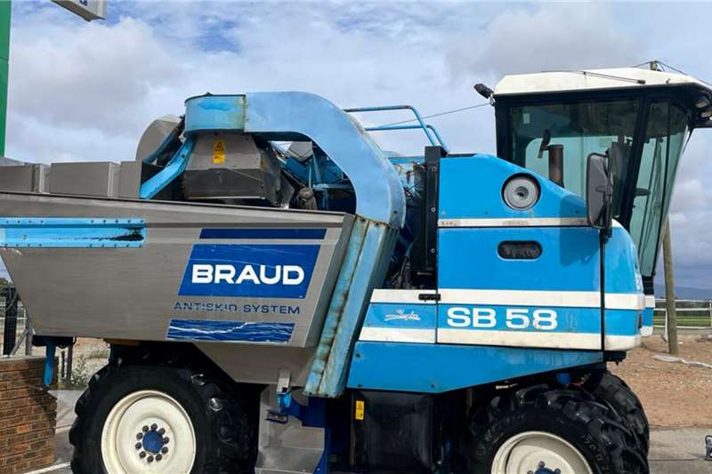 New Holland Harvesting equipment Grape harvesters Braud SB58 2009 for sale by Afgri Equipment | Truck & Trailer Marketplace