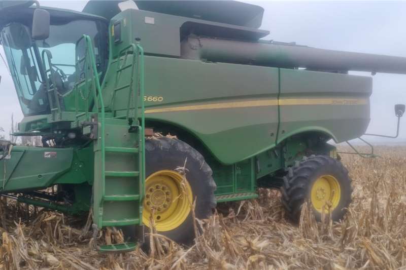 John Deere Harvesting equipment Grain harvesters S660 Combine 2013