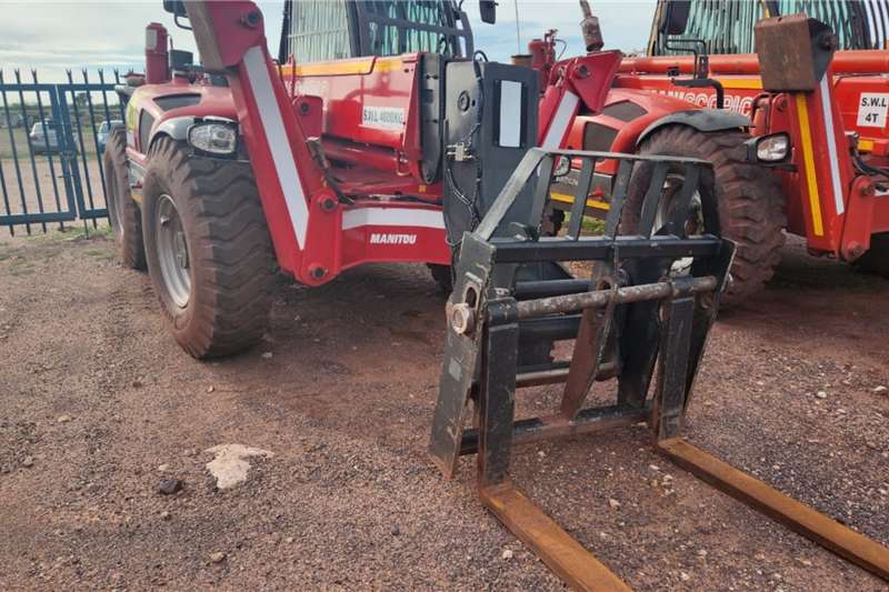 Manitou Forklifts Material handling Manitou 3.5Ton 13M Boom Lenth MT1435 Series 2005