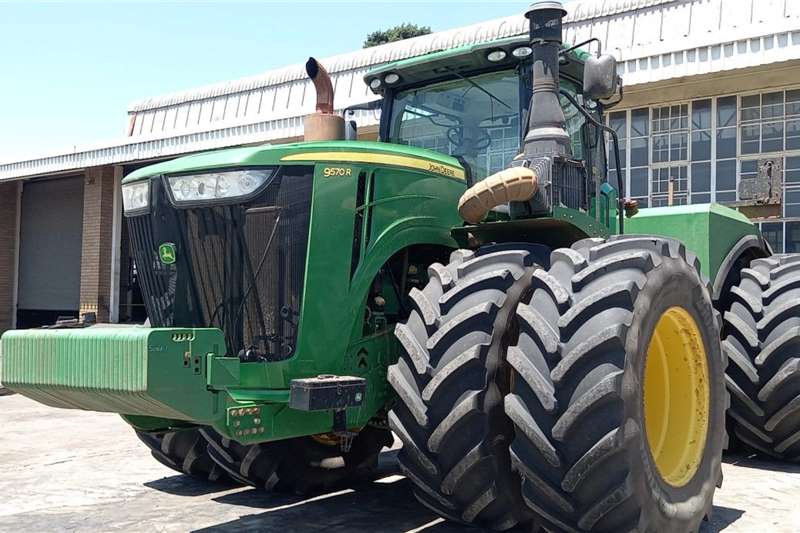 [make] Tractors in [region] on AgriMag Marketplace