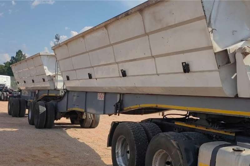 SA Truck Bodies Trailers Side tipper 40 Cube 2018