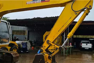 Sumitomo Excavators 20ton SUMITOMO SH200 Excavator 2004 for sale by A and B Forklifts | AgriMag Marketplace