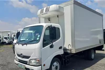 Refrigerated Trucks HINO 300 614  RFRIGERATED 2016