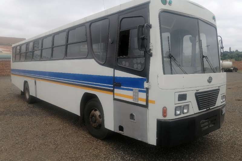 Buses as advertised on Truck & Trailer Marketplace