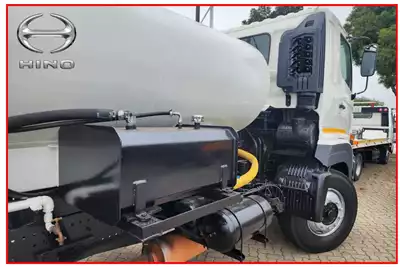 Hino Water bowser trucks 500 2836 10 000L Water Tanker 2017 for sale by Hino Isando | AgriMag Marketplace