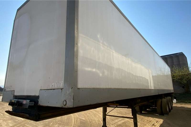 Serco Trailers 1995 Serco box body trailer with tail lift, R 70 0 1995