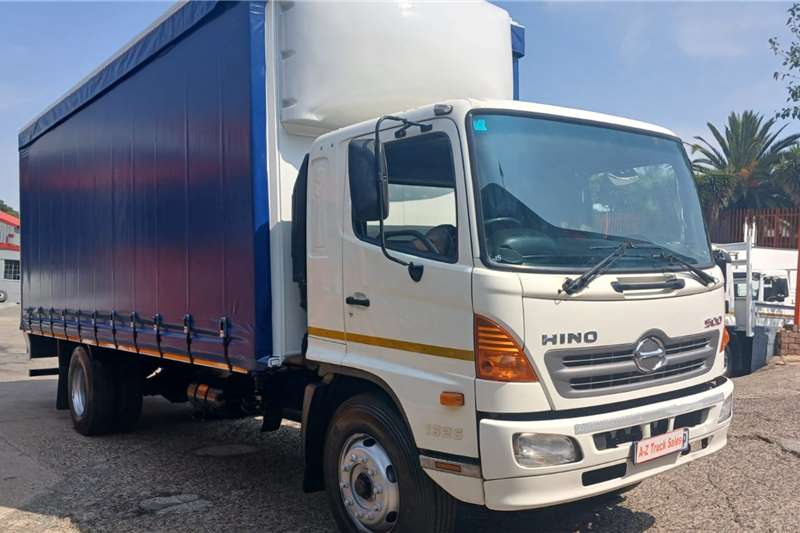 Hino Curtain side trucks 1626 8.5TON 2018