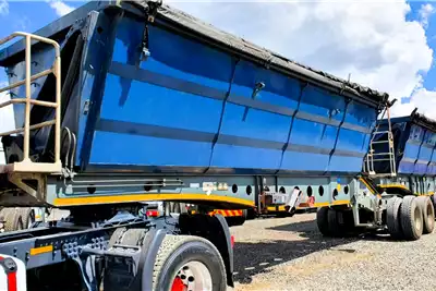 Afrit Trailers Side tipper VARIOUS AFRIT 45 CUBE SIDE TIPPERS 2014 for sale by ZA Trucks and Trailers Sales | Truck & Trailer Marketplace