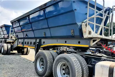 Afrit Trailers Side tipper VARIOUS 2019 AFRIT 45 CUBE SIDE TIPPERS 2019 for sale by ZA Trucks and Trailers Sales | Truck & Trailer Marketplace