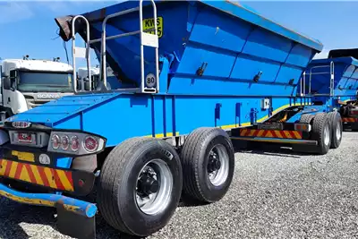SA Truck Bodies Trailers Side tipper SA TRUCK BODIES 25 CUBE SIDE TIPPER TRAILER 2013 for sale by ZA Trucks and Trailers Sales | Truck & Trailer Marketplace