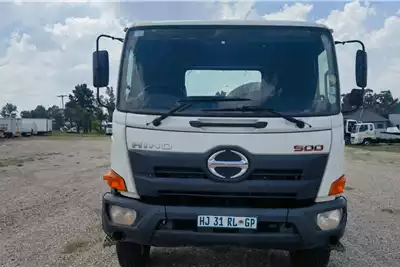 Hino Skip bin loader trucks 500 1627 2018 for sale by Sell My Truck | Truck & Trailer Marketplace