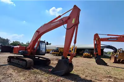 Hitachi Excavators EX200 5 (20 ton) 2008 for sale by Armour Plant Sales | Truck & Trailer Marketplace