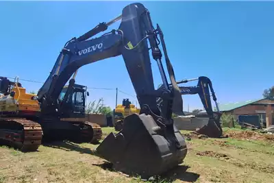 Volvo Excavators EC700CL (70 ton)   0 hours refurbished 2013 for sale by Armour Plant Sales | Truck & Trailer Marketplace