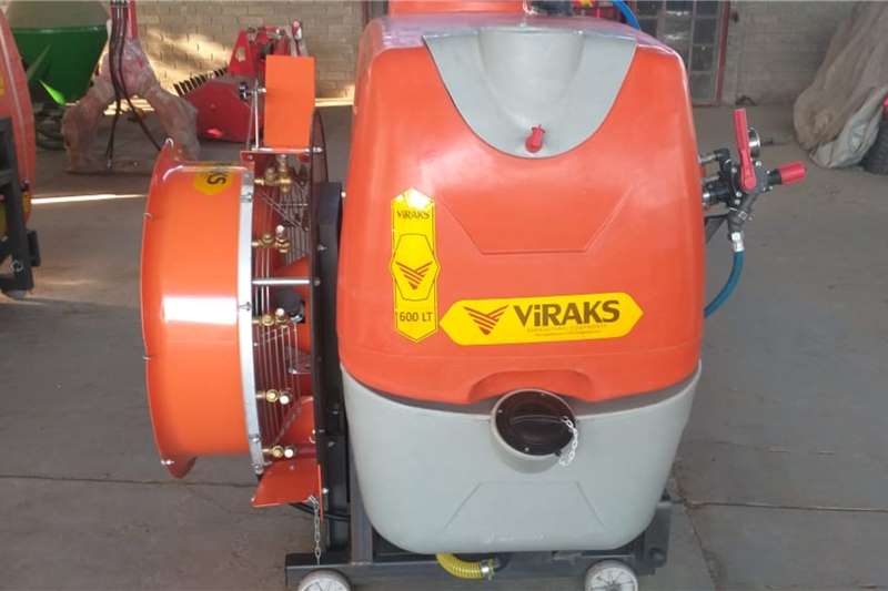 VIRAKS Spraying equipment Mounted sprayers 600l Turbo sprayer