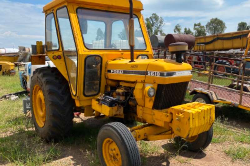 Ford Tractors 4WD tractors 5610
