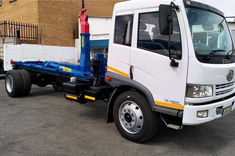 [make] Hooklift trucks in South Africa on AgriMag Marketplace