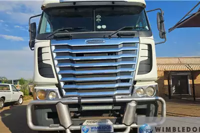 Freightliner Truck tractors Double axle ARGOSY ISX500 2016 for sale by Wimbledon Truck and Trailer | Truck & Trailer Marketplace